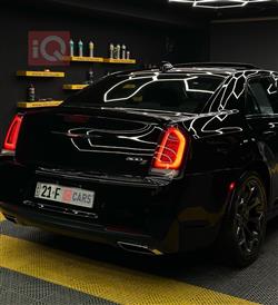 کرایسلەر 300